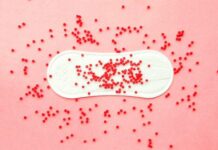 Síndrome dos ovários policísticos é principal causa de menstruação irregular