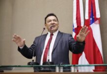 Tony Medeiros solicita cursos na área de petróleo e gás natural para Parintins, Mocambo e Caburi