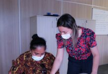 Produtora de Manacapuru assina contrato para fornecimento de móveis escolares por meio do Promove, da ADS