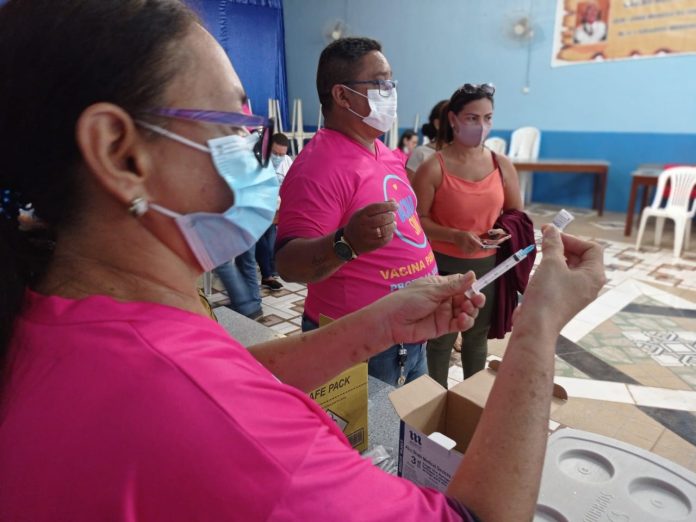 VACINACAO-BENJAMIN-CONSTANT-AM1-696x522