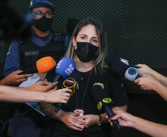 PC-AM-DELEGADA-KELENE-PASSOS_FOTO-MAYARA-VIANA-3-1024x845-1-696x574