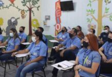 Seap oferece oficina de formação de brinquedista para equipe técnico-pedagógica do Ipat