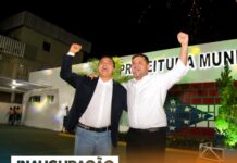 Prefeito Glenio Seixas reintegra à orla prédio modernizado da Prefeitura de Barreirinha