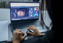 Prefeitura de Manaus inicia projeto com aula de espanhol para filhos de servidores da Semed