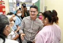 Prefeito David Almeida entrega unidade de saúde revitalizada no bairro Japiim