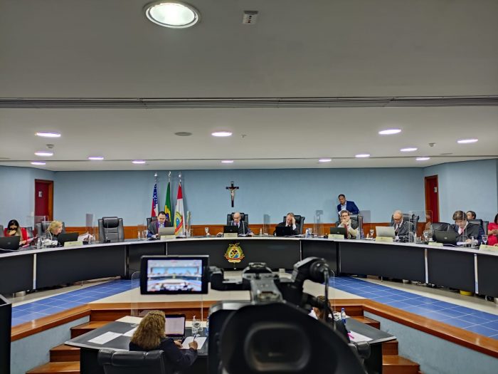 6b5d599f-9a4b-4f5d-9bef-f8c633ed47b0