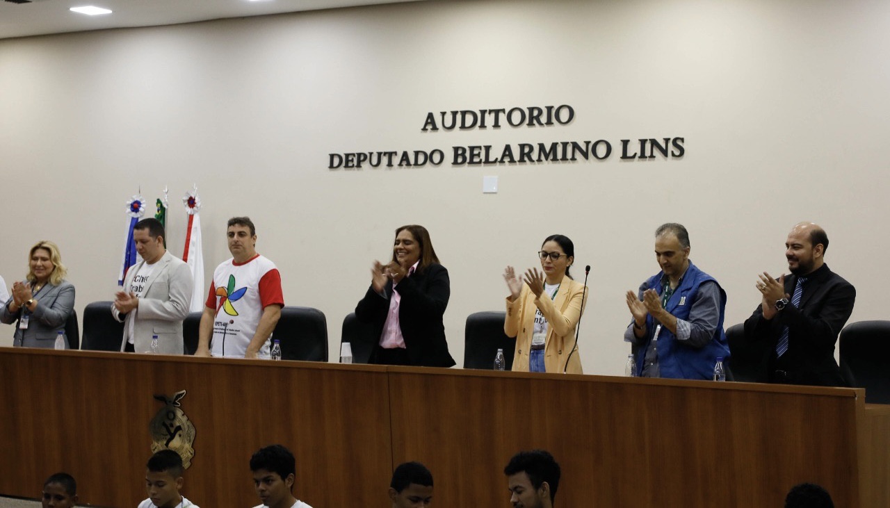 D57372FE-CB39-44F9-82A5-B8C2BB0A5F99