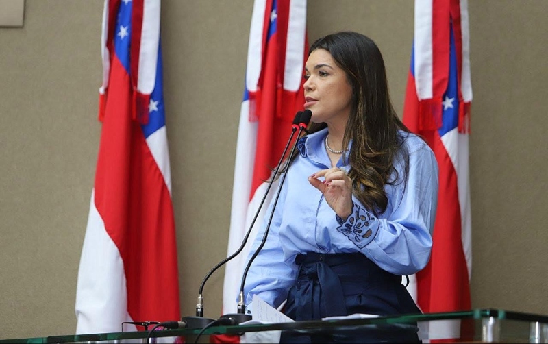 Deputada-Alessandra-15-jun-2022-foto-1-by-Miguel-Almeida-e1655326358921 (1)