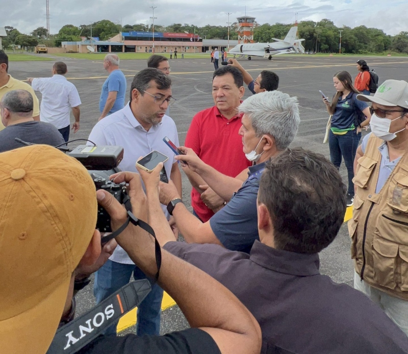 Tony-e-Wilson-em-Parintins-1-scaled-e1655327724814 (1)