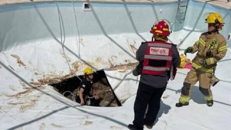 morte-piscina-buraco