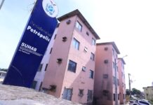 Governo do Amazonas começa processo de regularização fundiária dos moradores do Conjunto Habitacional Petrópolis