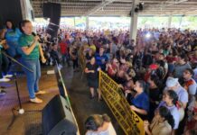 Sindicato rejeita proposta e greve dos professores entra na segunda semana no AM