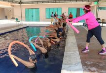 Idosos participantes de projeto do Governo do Amazonas aumentam qualidade de vida com exercícios aquáticos