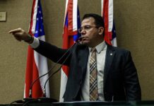 Wilker Barreto critica falta de ação do governo e da prefeitura em meio à crise de poluição em Manaus