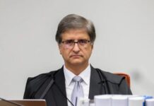 Mulher que pichou estátua pode cumprir prisão domiciliar, diz PGR