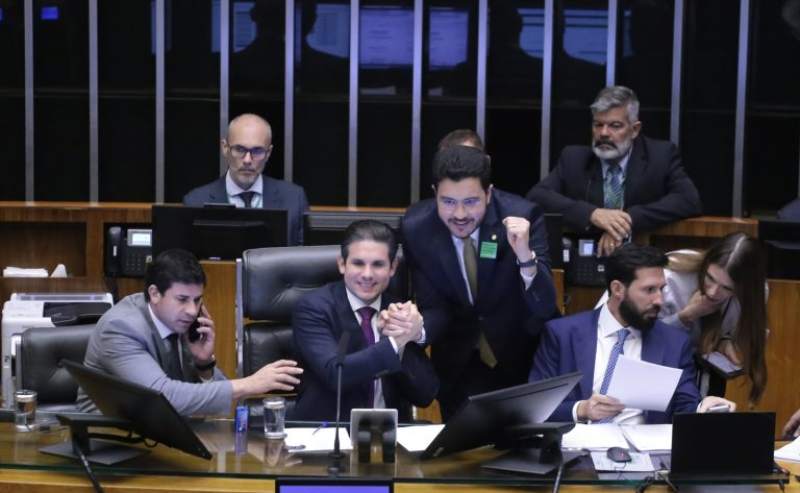 img20250820225001566-768x473 (1)