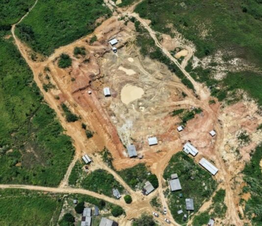 Ipaam identifica garimpo ilegal em Maués, interdita área e aplica multa superior a R$ 3,5 milhões