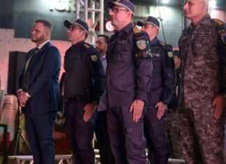 Vereador Aldenor Lima é homenageado com Medalha de Honra das Operações com Cães da Polícia Militar do Amazonas