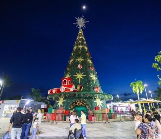 Natal 2025: Pista de gelo está sendo montada na Ponta Negra
