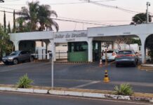 Moraes autoriza Bolsonaro a comemorar aniversário da filha em casa