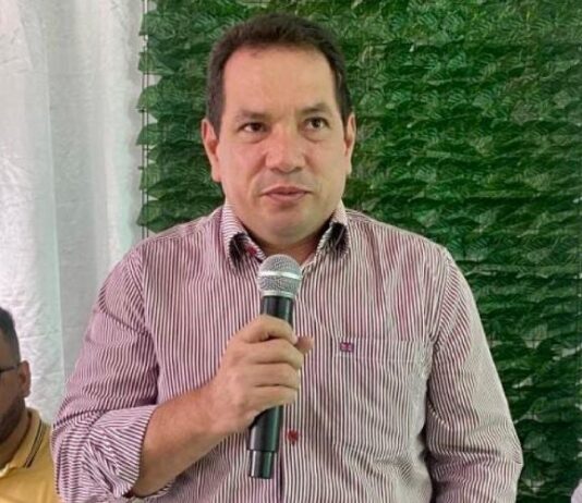 Prefeito de Atalaia do Norte é multado pelo TCE-AM por contratação irregular de escritório jurídico