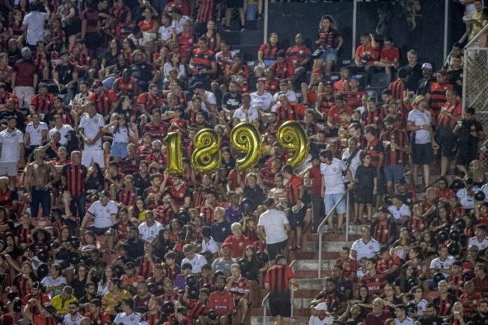 vitoria-torcida
