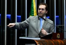 Plinio defende manifestantes em ato na COP 30 e critica ações de ONGs