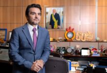 União Brasil expulsa Celso Sabino, ministro de Lula