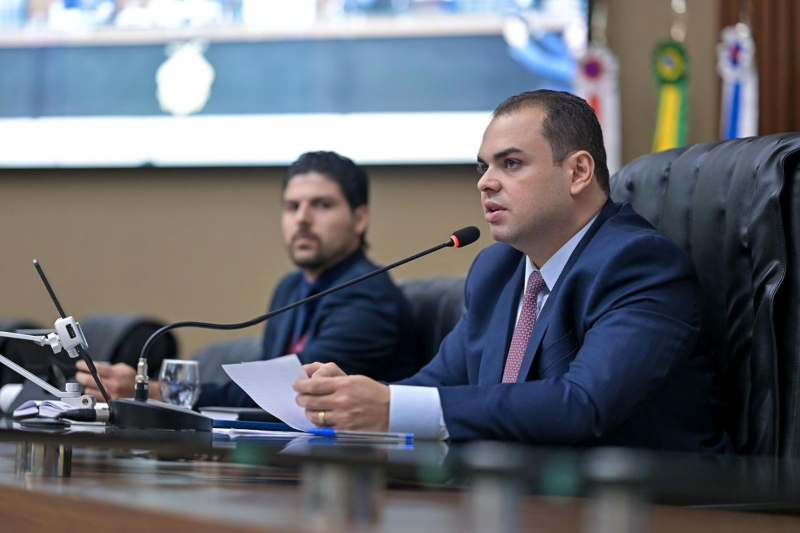 Presidente-Roberto-Cidade-destaca-transparencia-e-dever-cumprido-com-divulgacao-do-resultado-do-concurso-da-Assembleia-Foto-Rodrigo-Brelaz