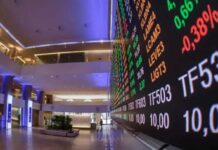 Bolsa sobe mais de 3% e encosta nos 172 mil pontos com recuos de Trump