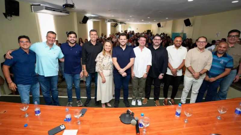 Rosivaldo-Cordovil-prestigia-posse-de-Nagib-Salem-e-defende-alianca-entre-CMM-e-Semsa-1024x576