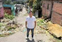 Saimon Bessa vistoria demandas no Grande Vitória e cobra melhorias na infraestrutura da comunidade